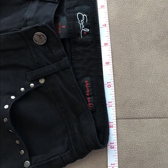 ♻️Reposted NWOT Earl Jeans embroidered & studded skinny jeans - Picture 8 of 16
